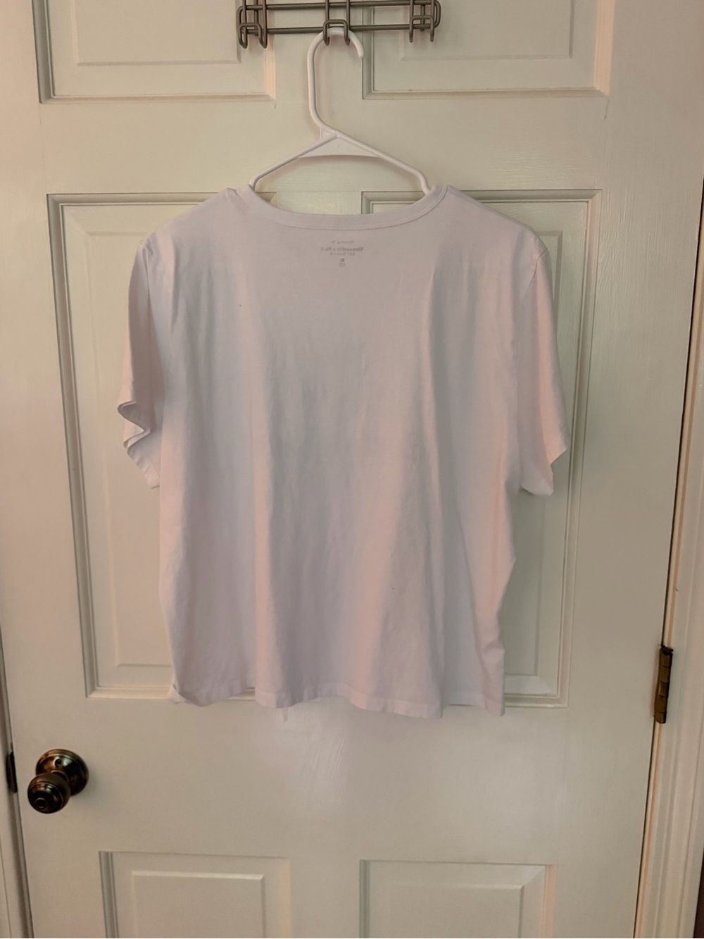 Abercrombie & Fitch White Tee with Navy Horse Graphic - Picture 3 of 3